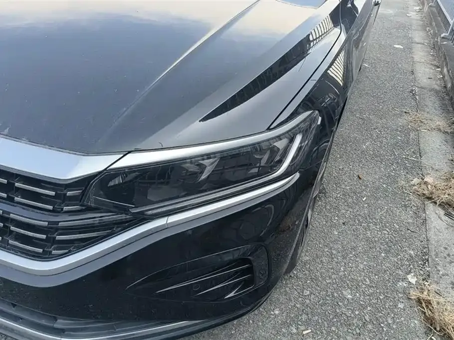 Volkswagen Passat — фото 10