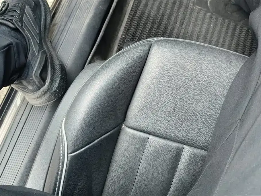 Volkswagen Passat — фото 4