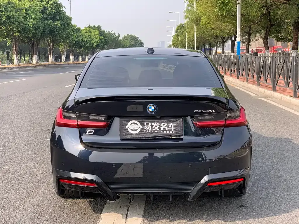BMW i3 — фото 9