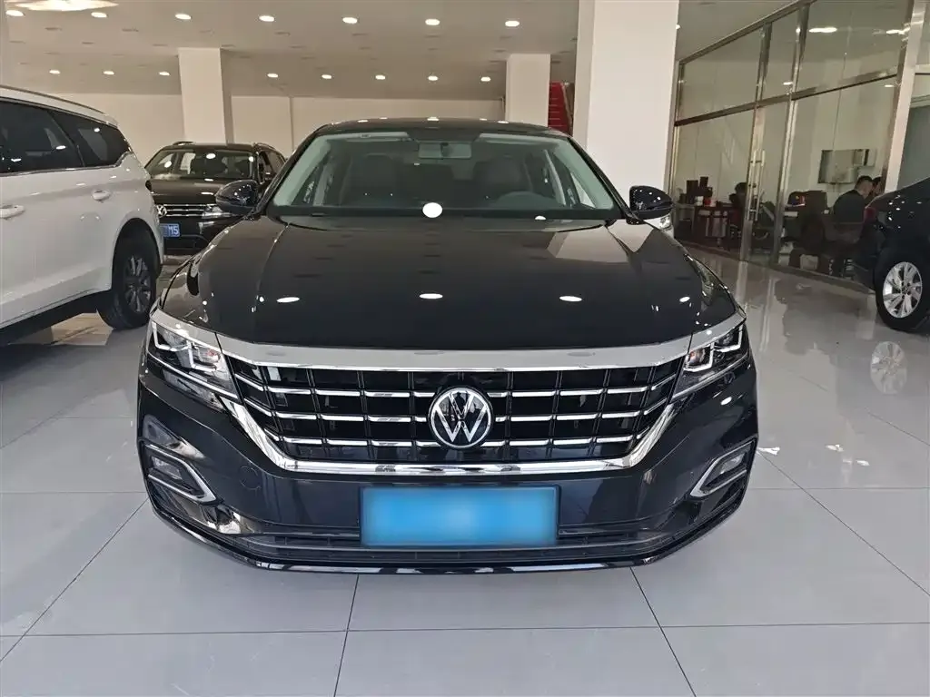 Volkswagen Passat — фото 3