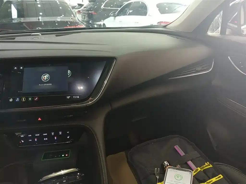 Buick Envision Plus — фото 10