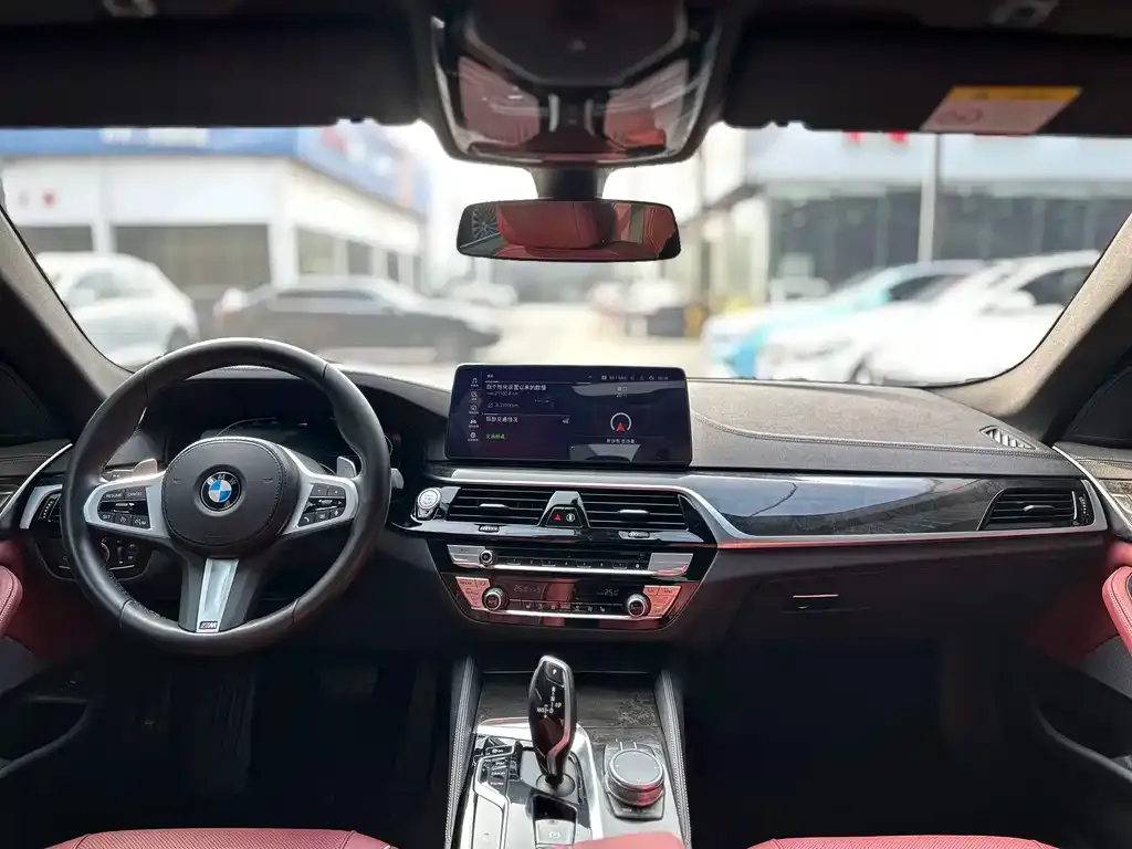 BMW 5 Series — фото 3