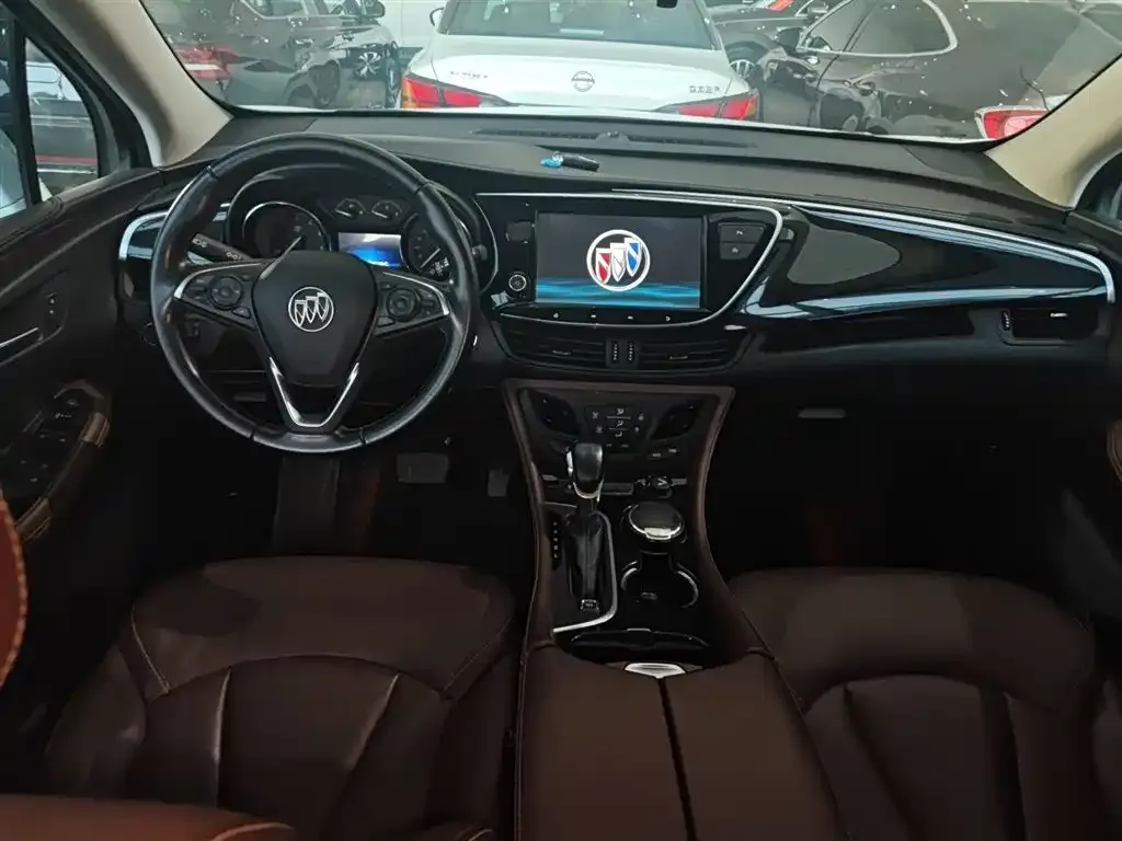 Buick Envision Plus — фото 5