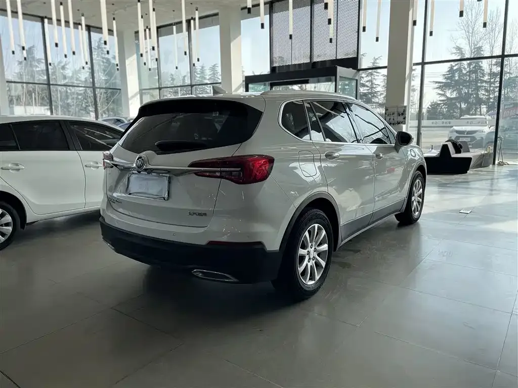 Buick Envision Plus — фото 10