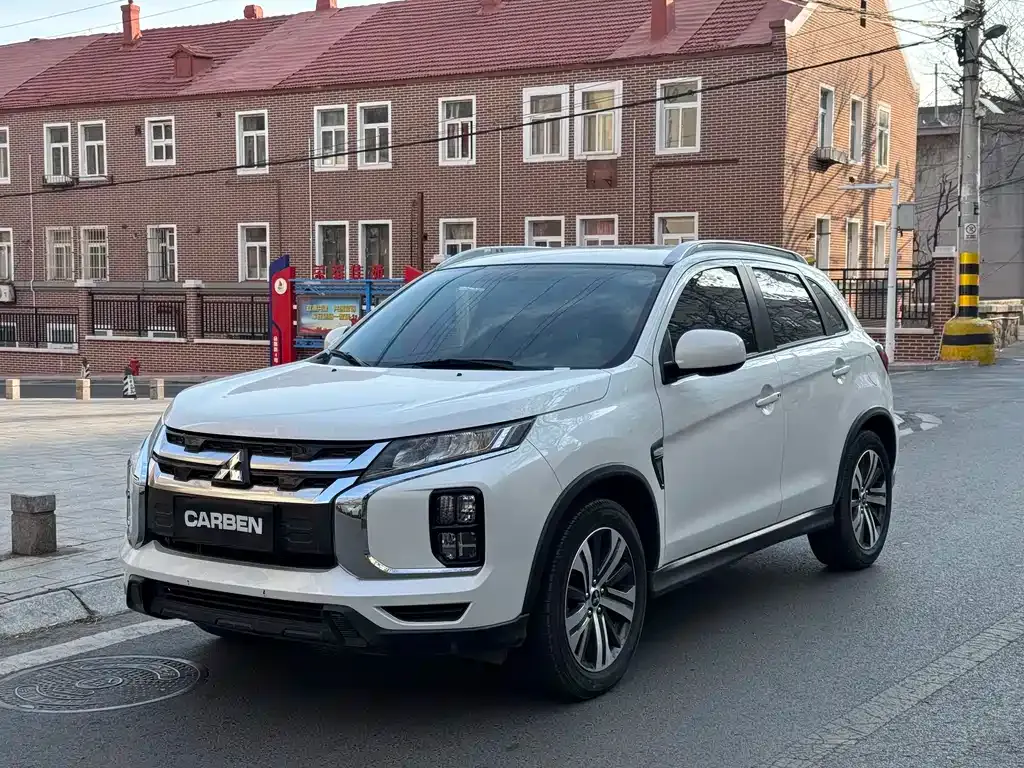 Mitsubishi ASX — фото 1