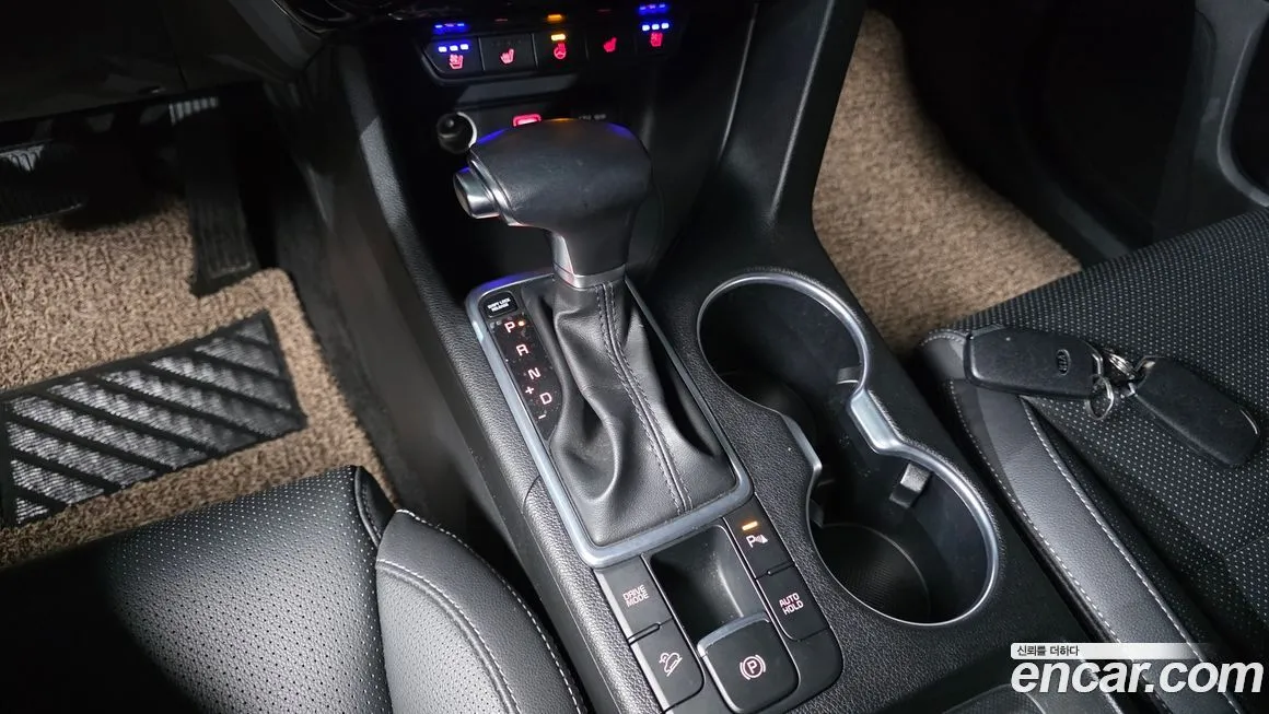 Kia Sportage — фото 10