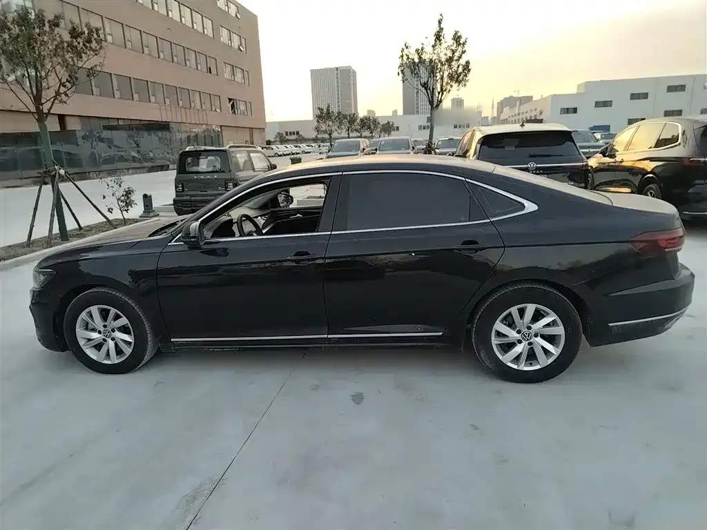 Volkswagen Passat — фото 5