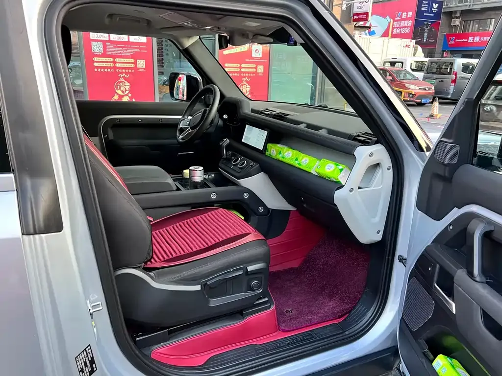 Land Rover Defender — фото 10