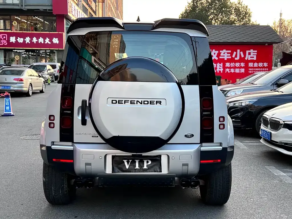 Land Rover Defender — фото 2