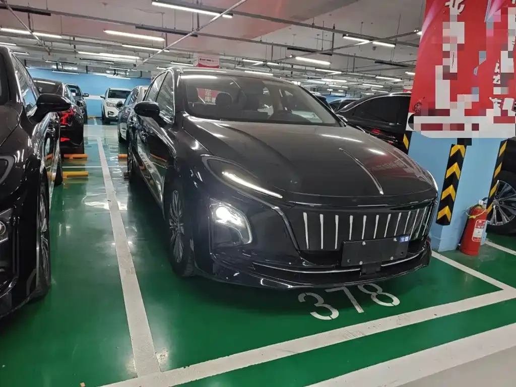 Hongqi E-QM5 — фото 4