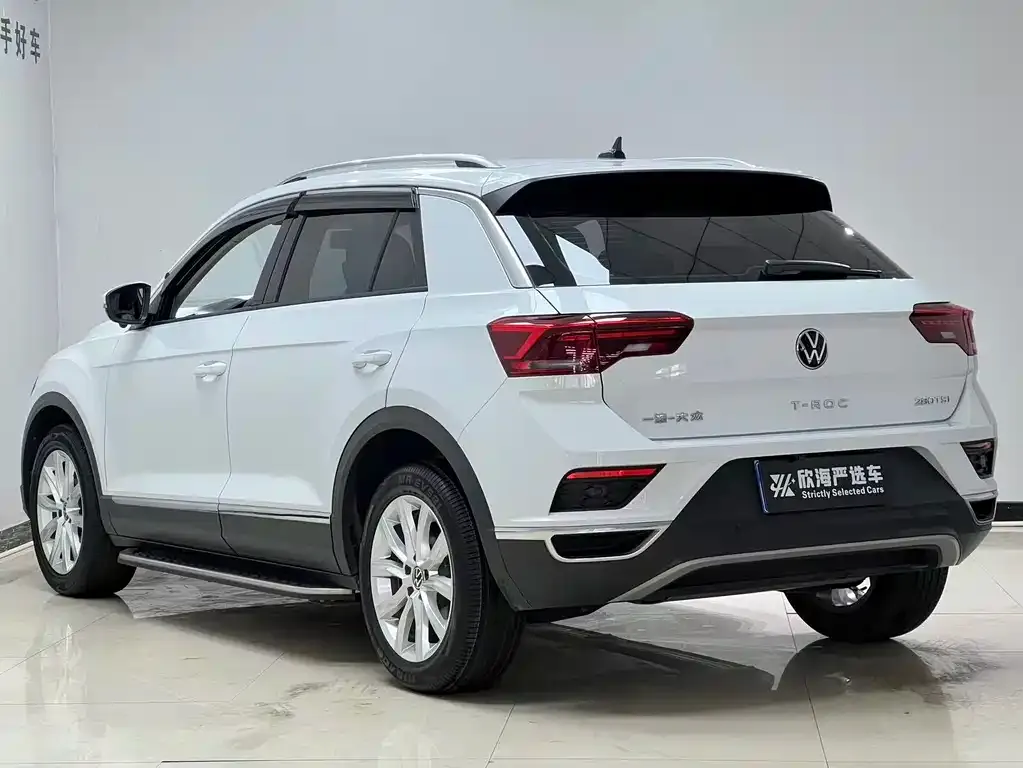 Volkswagen T-Roc — фото 4