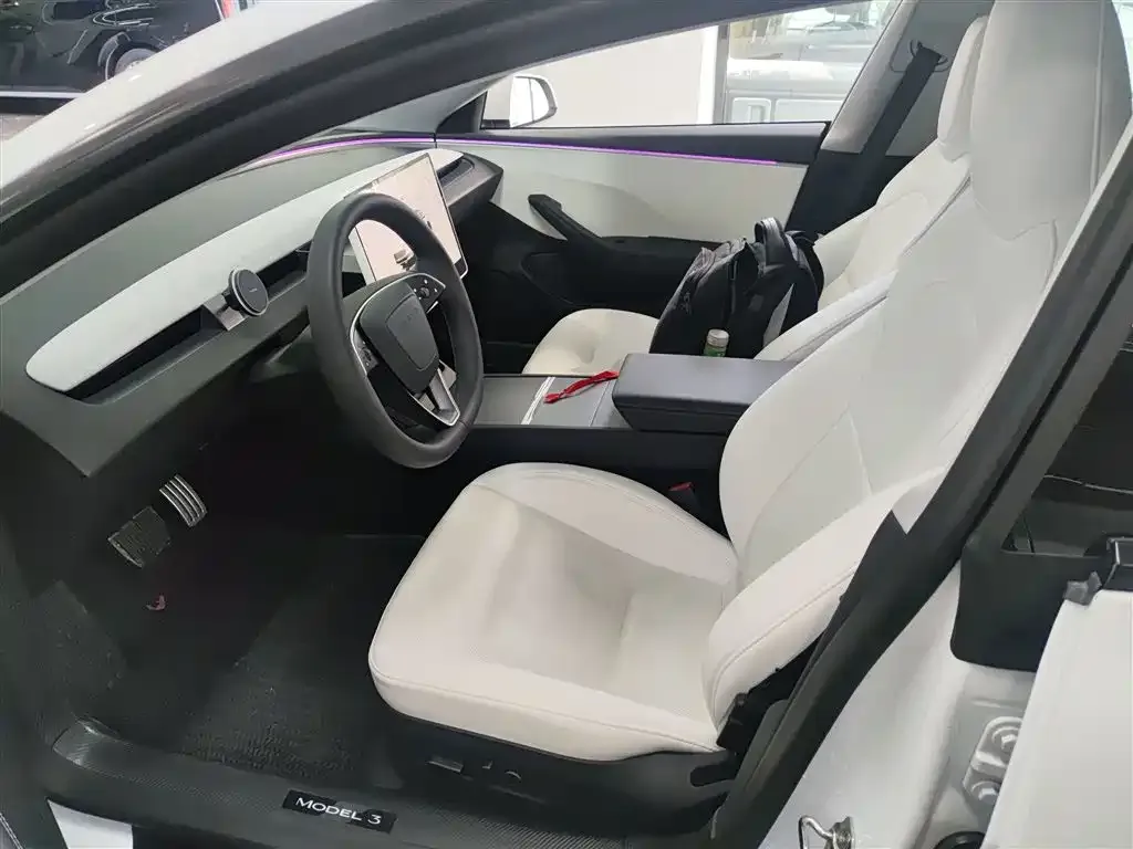 Tesla Model 3 — фото 3