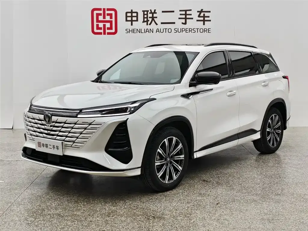 Changan CS75PLUS — фото 1