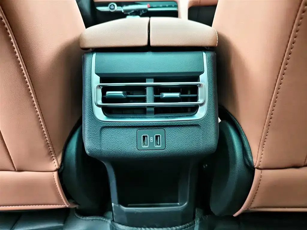 Changan CS75PLUS — фото 10