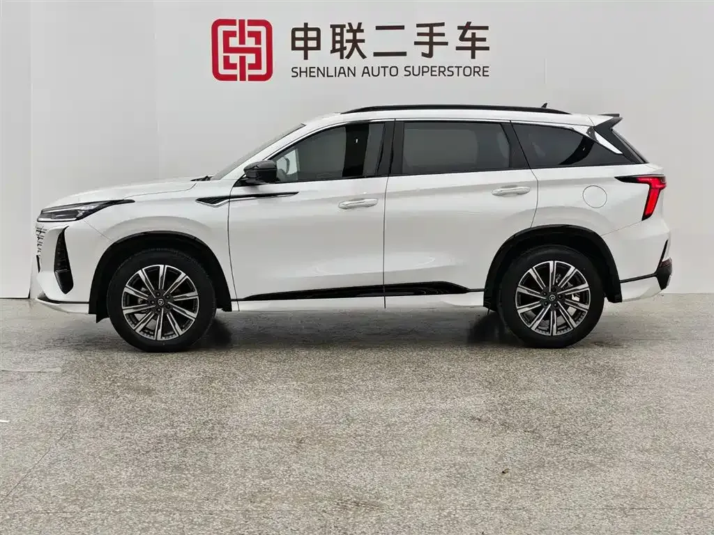 Changan CS75PLUS — фото 3