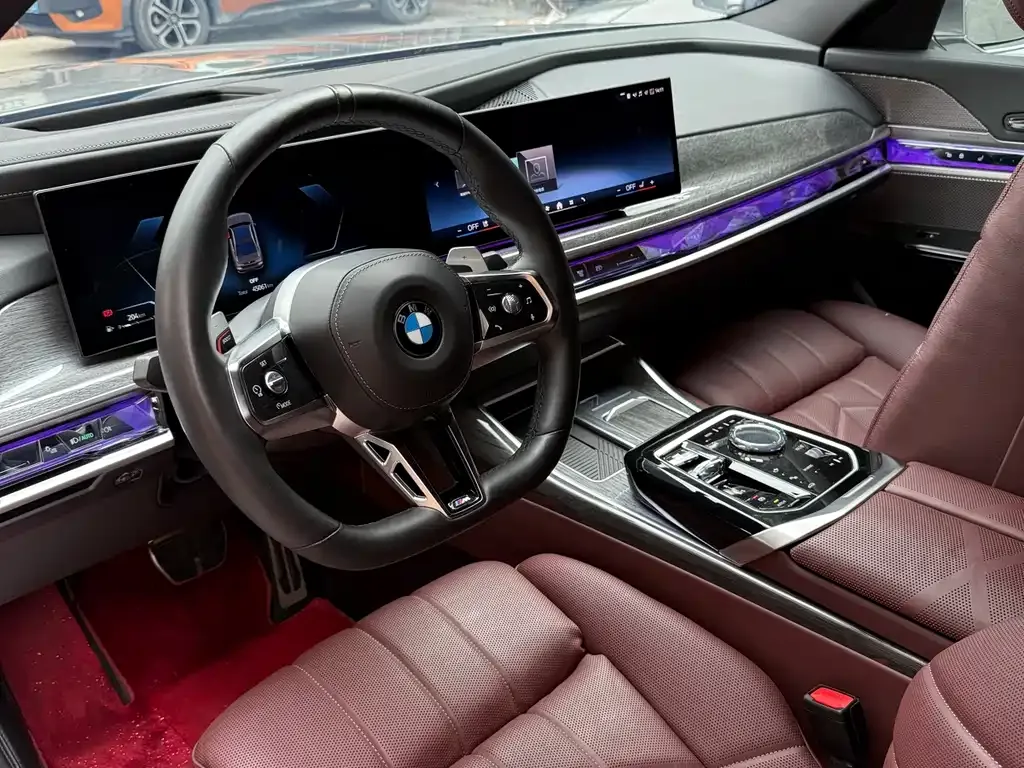 BMW 7 Series — фото 2