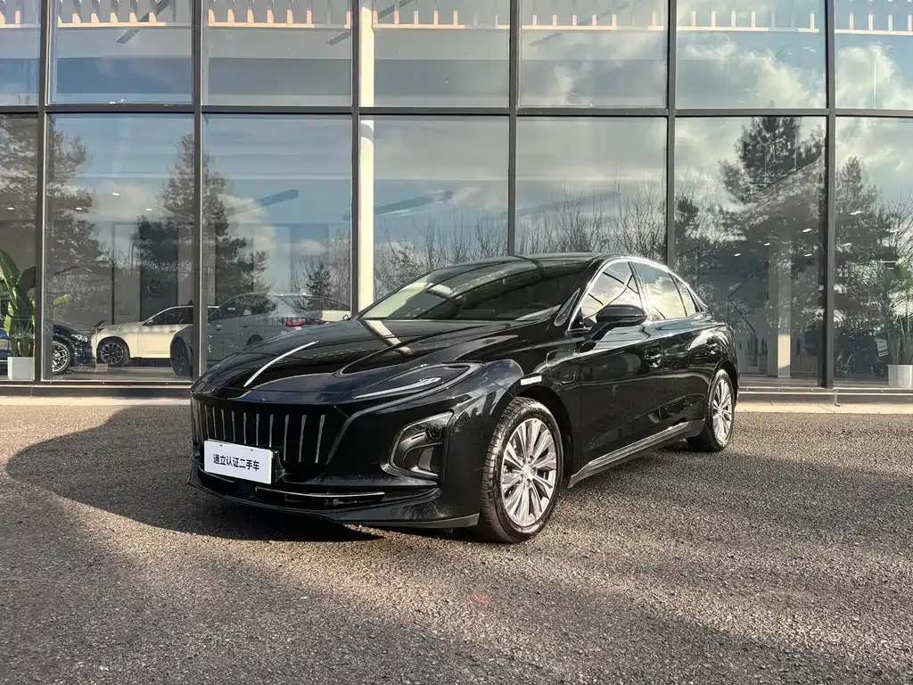 Hongqi E-QM5 — фото 1