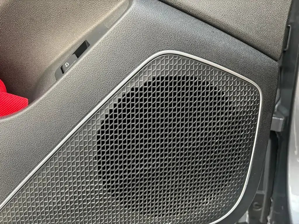 BYD L DM-i — фото 10