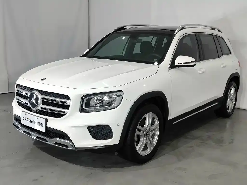 Mercedes-Benz GLB — фото 1
