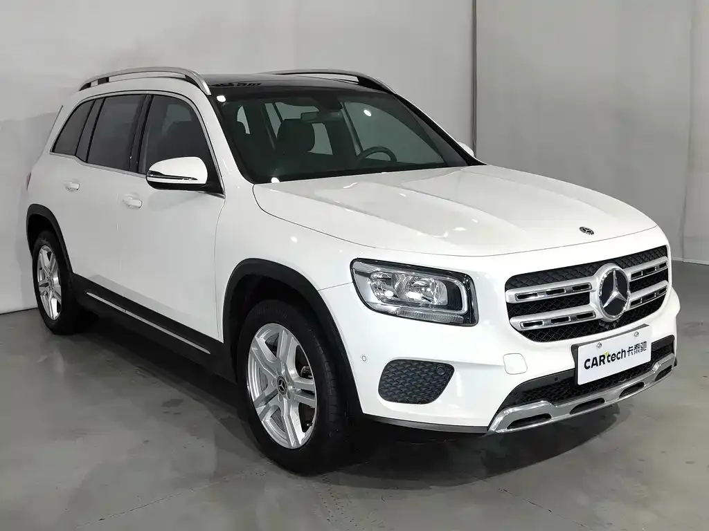 Mercedes-Benz GLB — фото 2