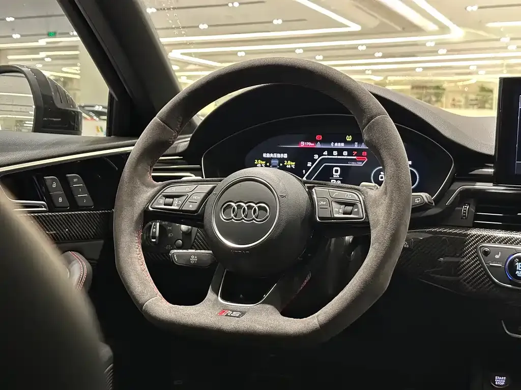 Audi RS 4 — фото 5