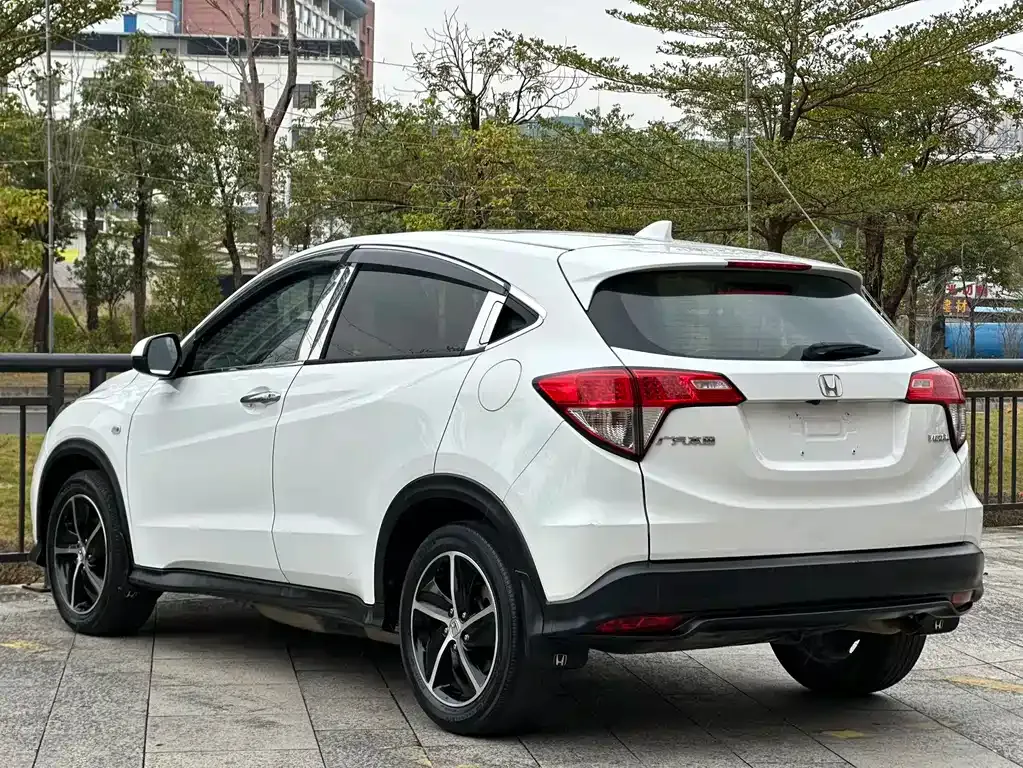 Honda Vezel — фото 7