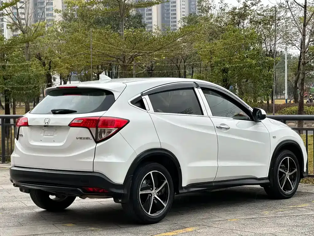 Honda Vezel — фото 9