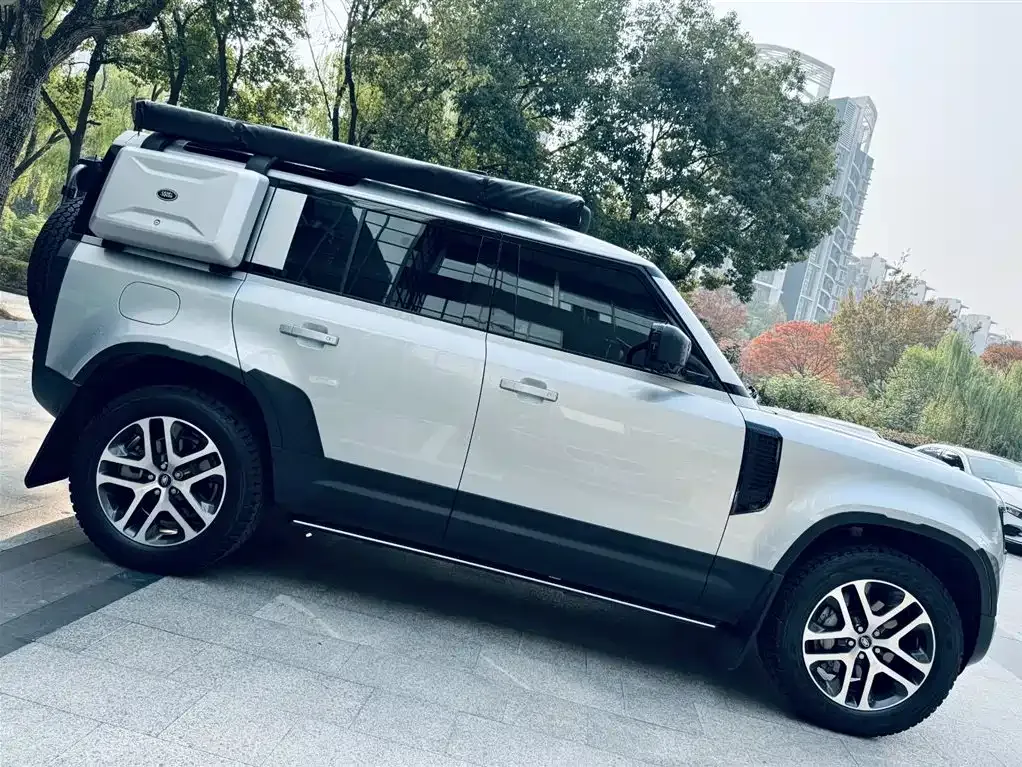 Land Rover Defender — фото 2