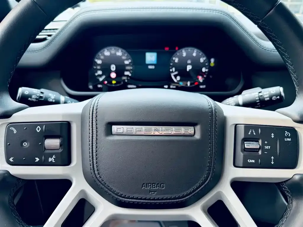 Land Rover Defender — фото 3
