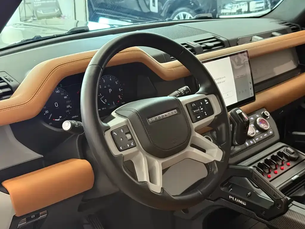 Land Rover Defender — фото 10