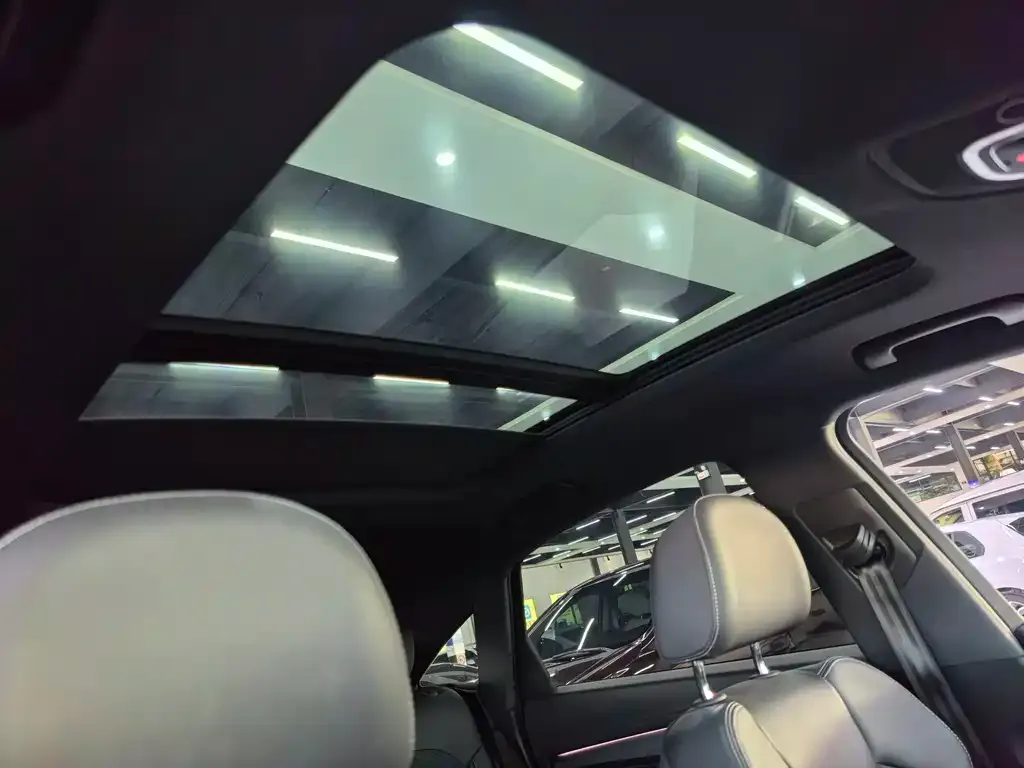Audi Q5L Sportback — фото 4