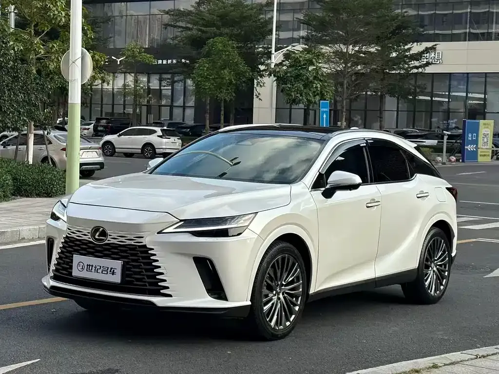 Lexus RX — фото 1
