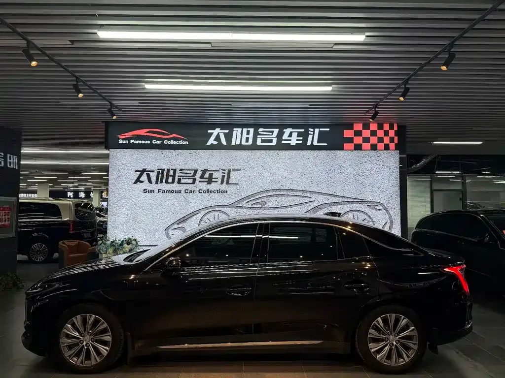 Hongqi E-QM5 — фото 5