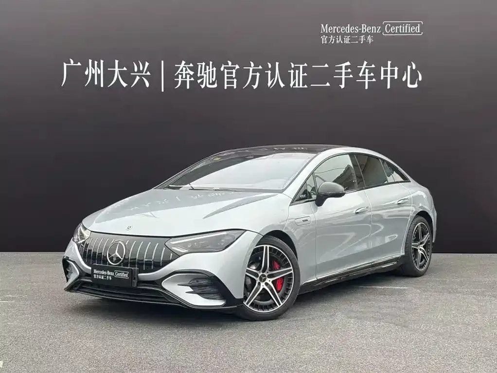 Mercedes-Benz EQE AMG — фото 9