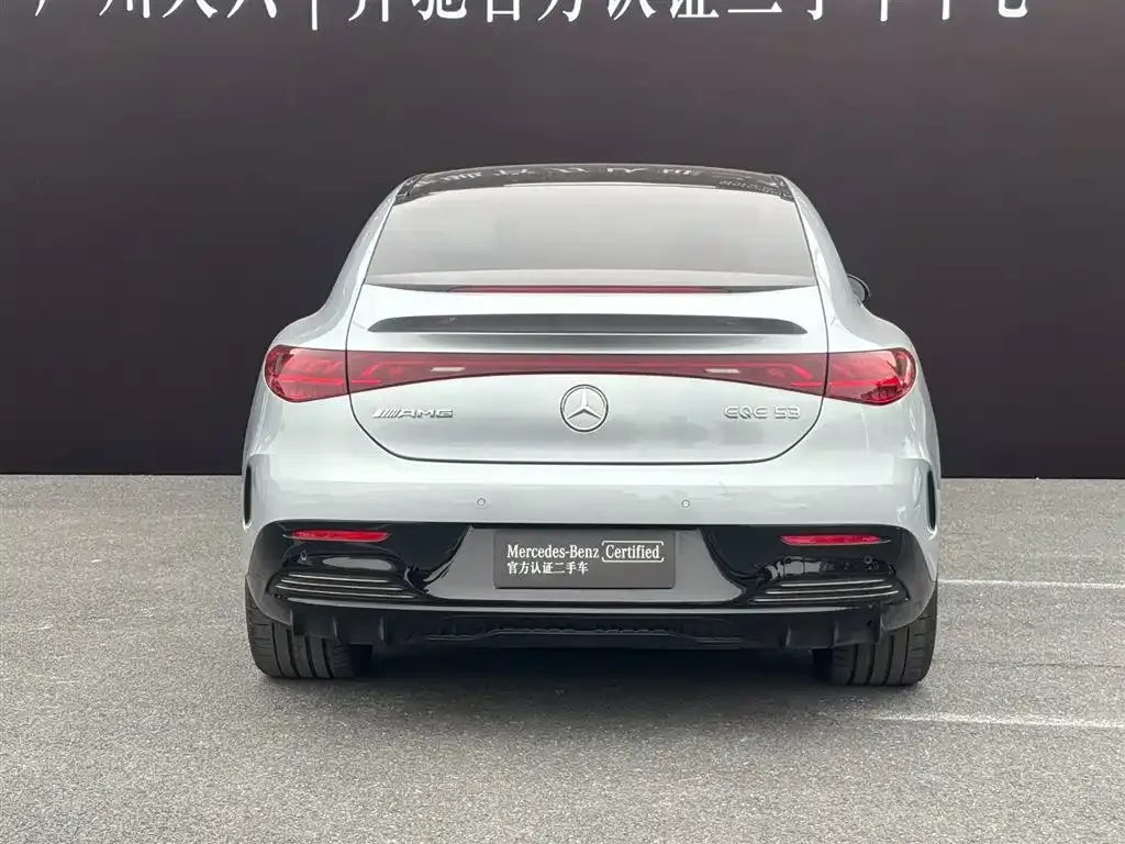 Mercedes-Benz EQE AMG — фото 4
