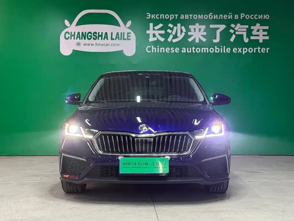 Skoda Octavia — фото 2