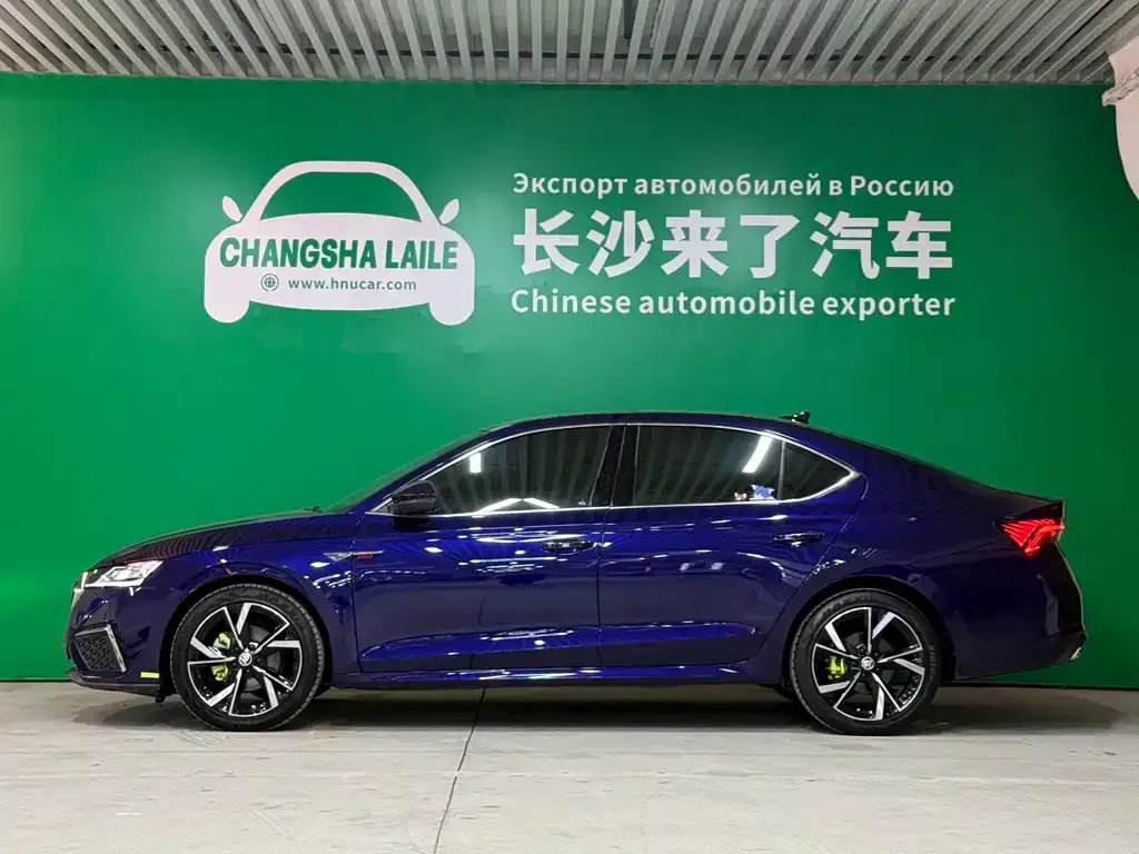 Skoda Octavia — фото 5
