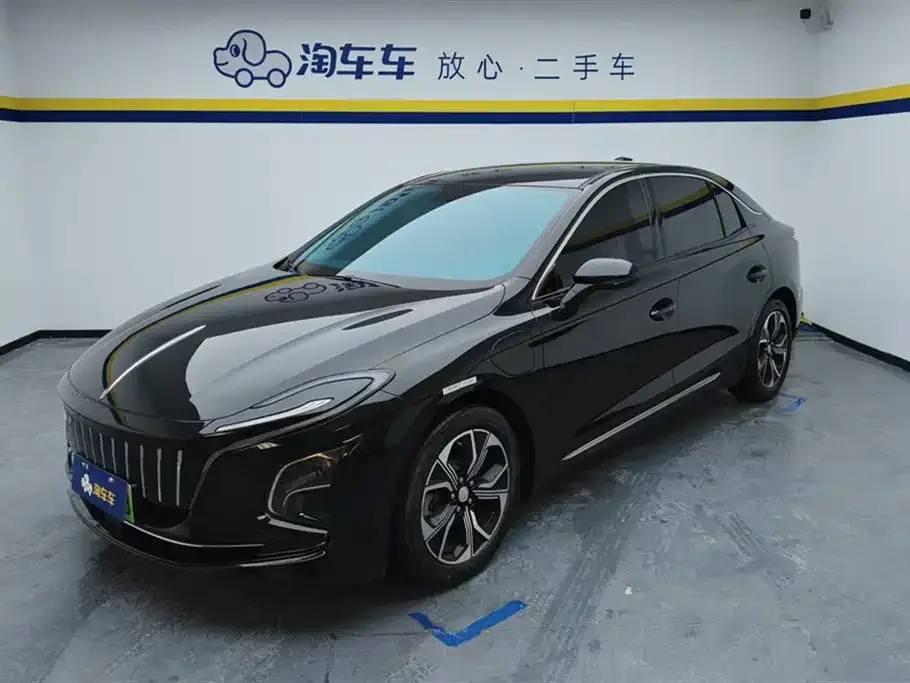 Hongqi E-QM5 — фото 1