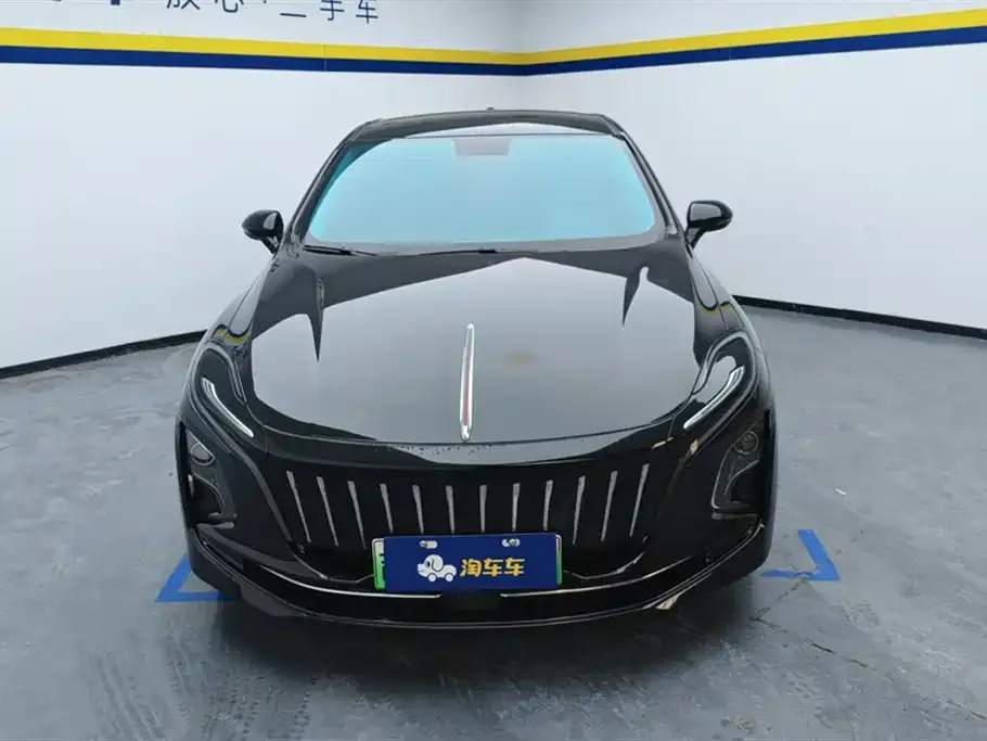 Hongqi E-QM5 — фото 2