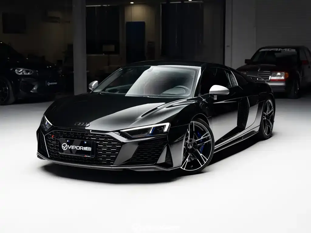 Audi R8 — фото 1