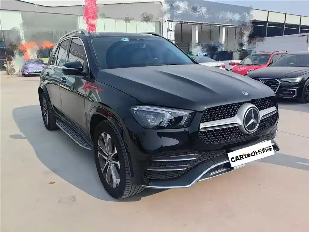 Mercedes-Benz GLE — фото 1