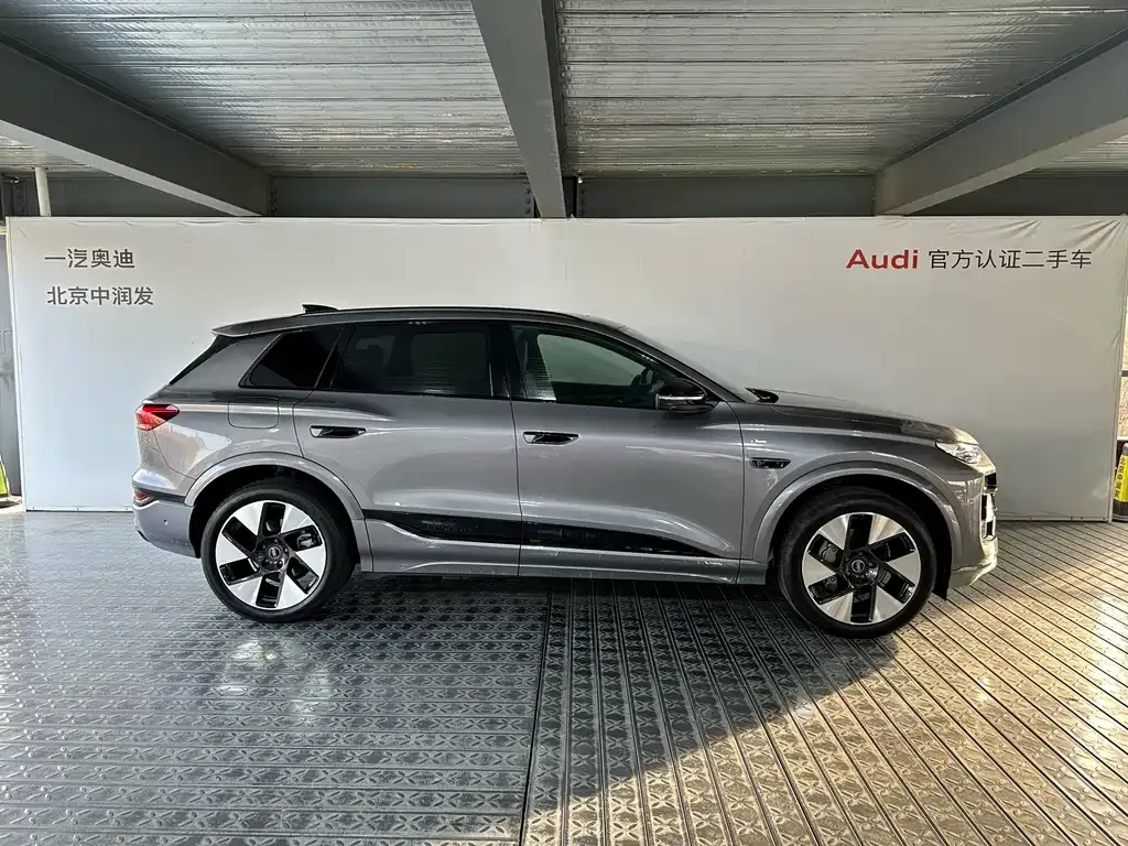Audi Q6L e-tron — фото 6