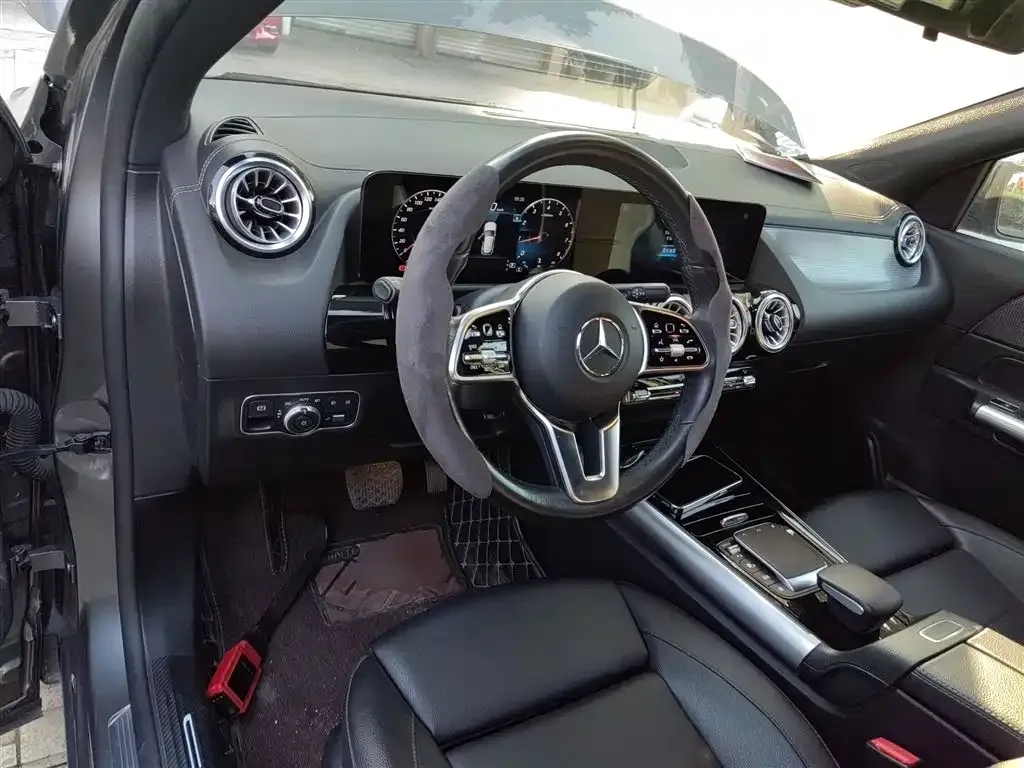 Mercedes-Benz GLA — фото 9