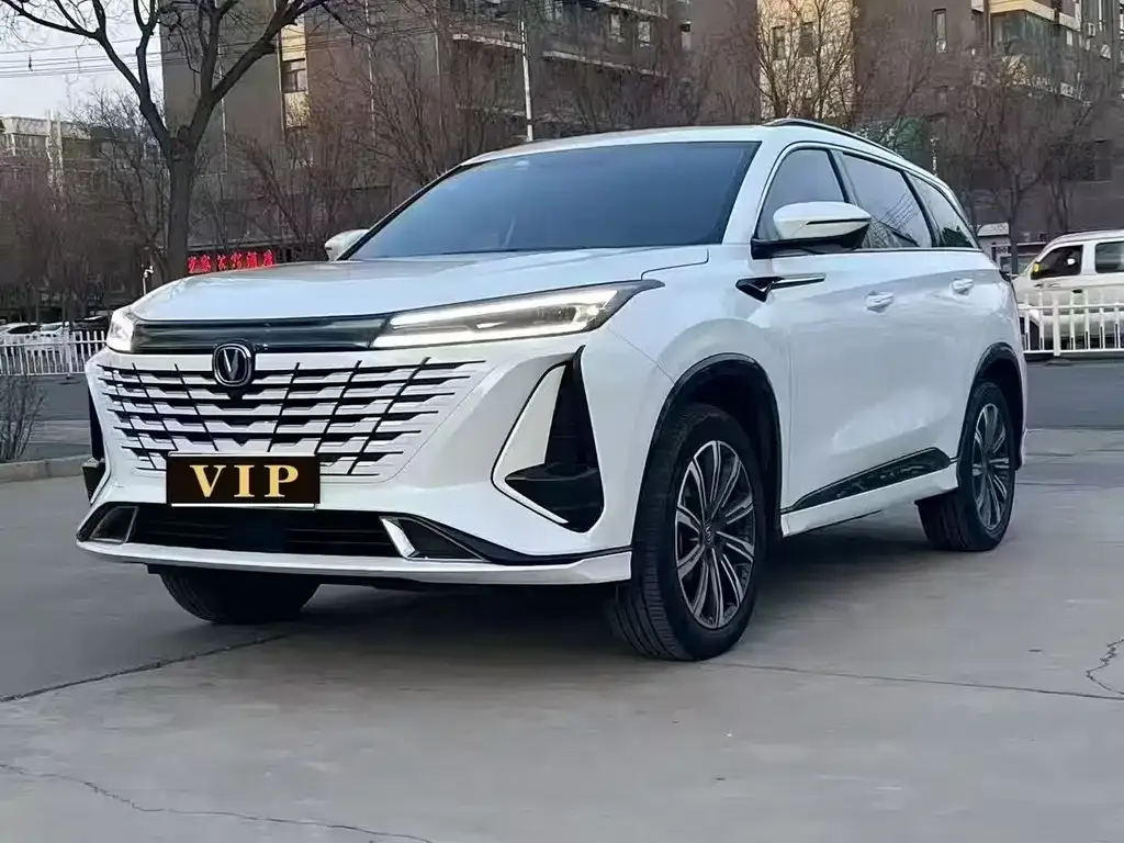 Changan CS75 PLUS iDD — фото 1
