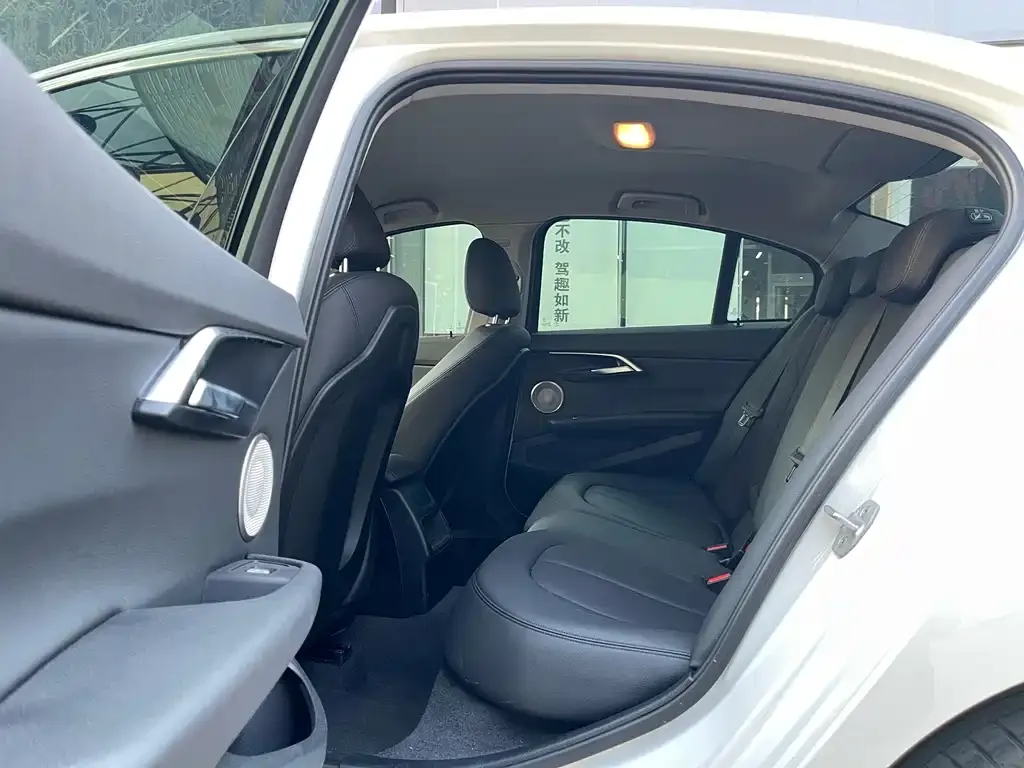 BMW 1 Series — фото 10