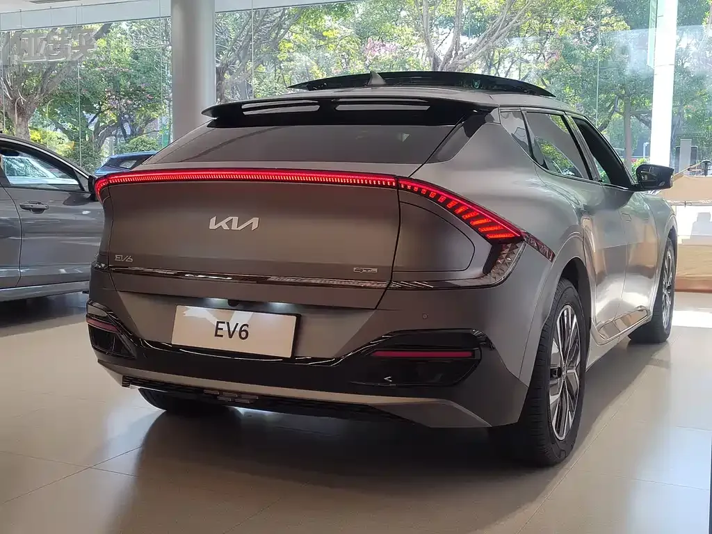 Kia EV6 — фото 9