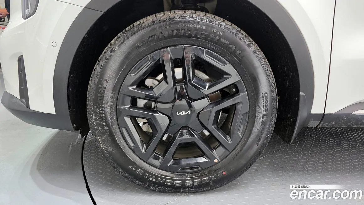 Kia Sorento — фото 5