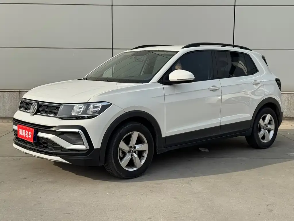 Volkswagen T-Cross — фото 1