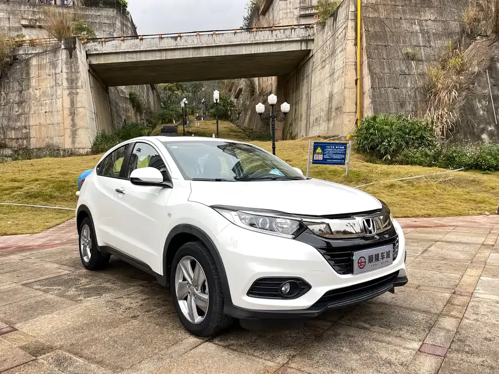 Honda Vezel — фото 10