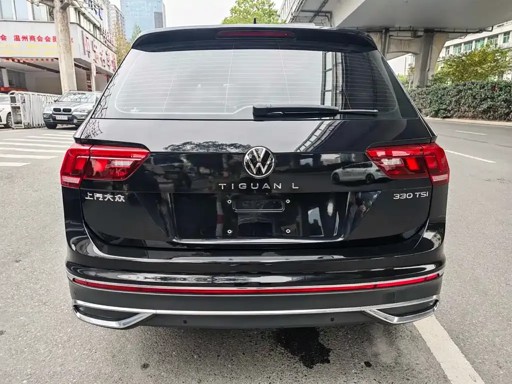 Volkswagen Tiguan L — фото 4